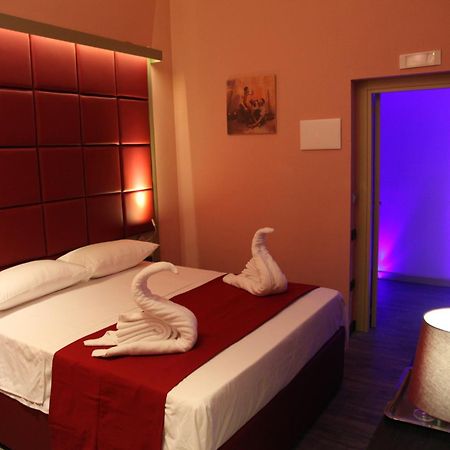 Dolce Vita Rooms Неаполь Экстерьер фото