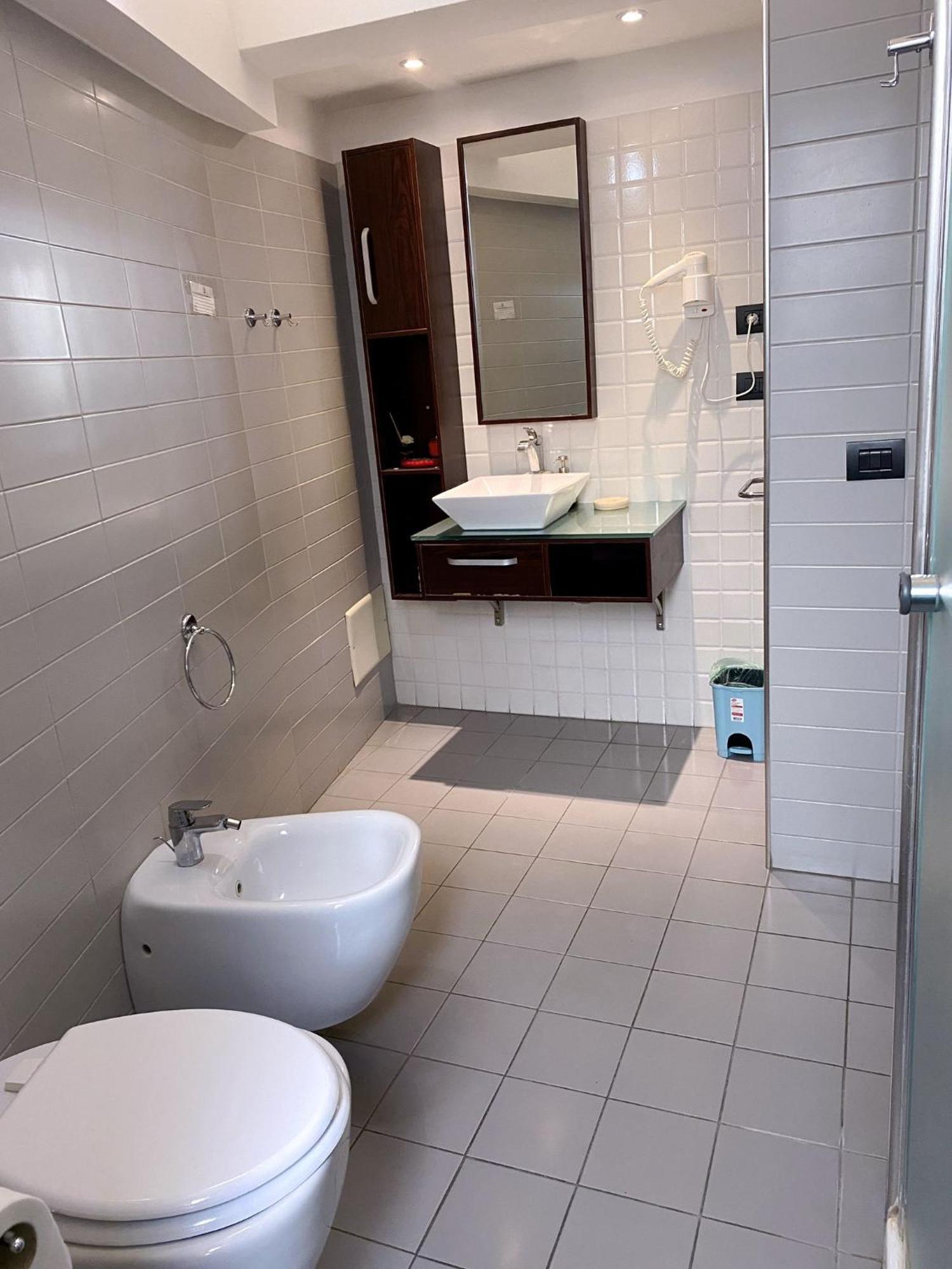 Dolce Vita Rooms Неаполь Экстерьер фото